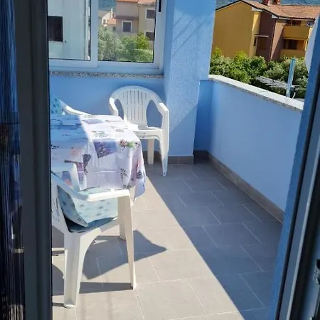 Apartman M.I.R.A. Cres Exterior photo